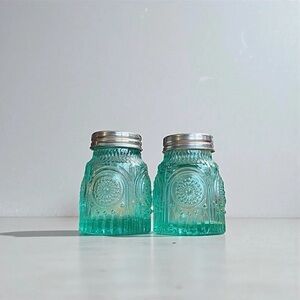 Pioneer Woman Adeline Teal Pressed Glass Salt & Pepper Shakers